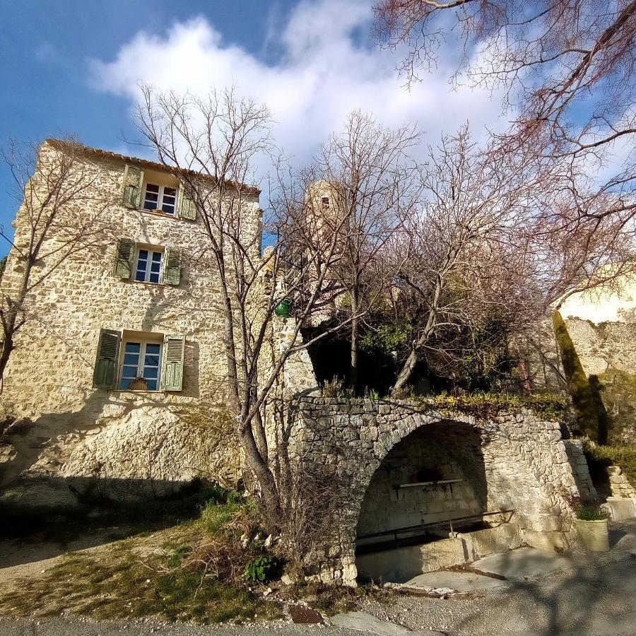 Bed and Breakfast La Fontaine Bargème Esterno foto